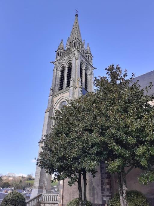 Charming Detached 2 Bedroom Ancient House In Medieval Quarter Of A Small Town In The Pays De La Loire, France Sillé-le-Guillaume Esterno foto