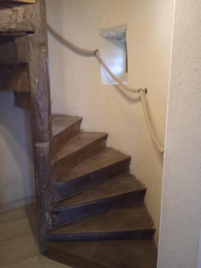 Charming Detached 2 Bedroom Ancient House In Medieval Quarter Of A Small Town In The Pays De La Loire, France Sillé-le-Guillaume Esterno foto